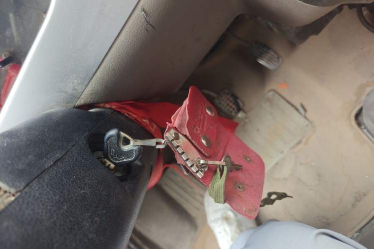 Used Wuling Rongguang 2012 1.2L Extended Basic Version LJY Vehicle Key