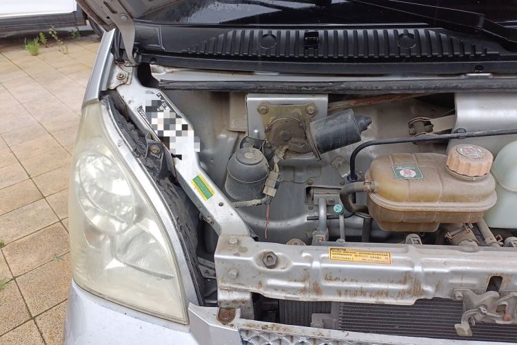 Used Wuling Rongguang  Engine Bay Right