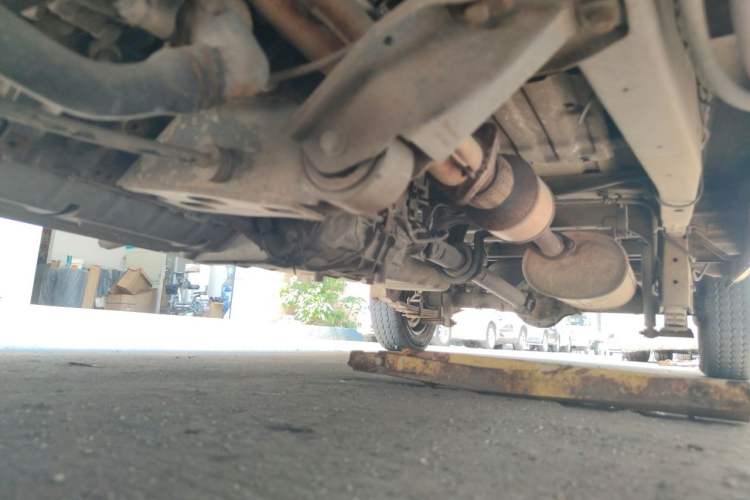 Used Wuling Rongguang 2012 1.5L Extended Basic Version Chassis Front Left