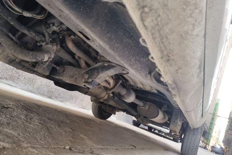 Used Wuling Rongguang 2012 1.2L Extended Basic Version LJY Chassis Front Left