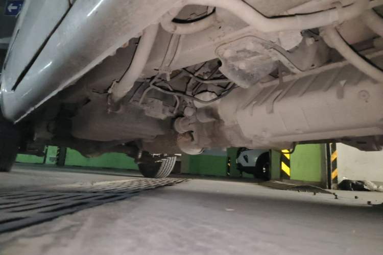 Used Wuling Rongguang 2012 1.5L Extended Basic Version Chassis Front Right
