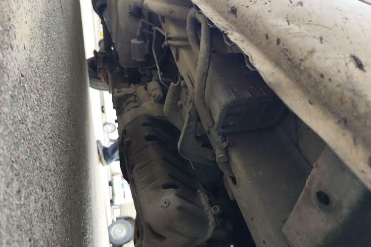 Used Wuling Rongguang 2012 1.5L Extended Basic Version Chassis Front Right