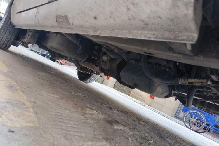 Used Wuling Rongguang 2012 1.2L Extended Basic Version LJY Chassis Front Right