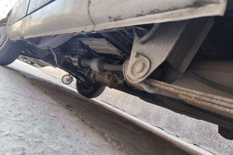 Used Wuling Rongguang 2012 1.2L Extended Basic Version LJY Chassis Rear Left