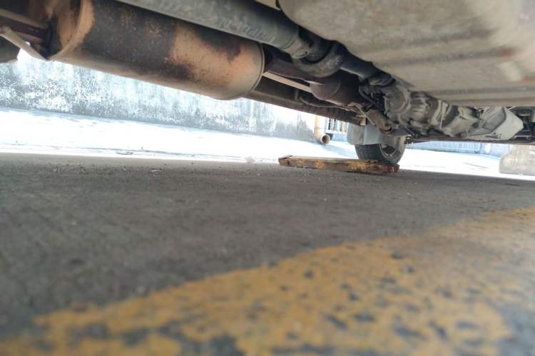 Used Wuling Rongguang 2012 1.5L Extended Basic Version Chassis Rear Right