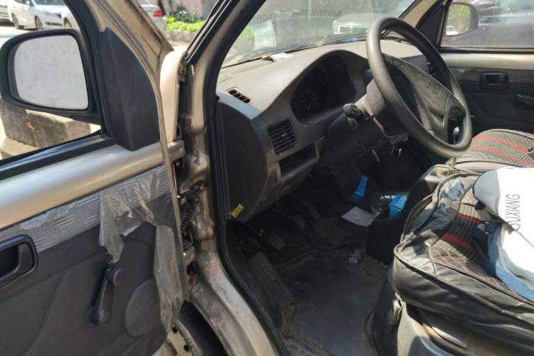 Used Wuling Rongguang 2012 1.5L Extended Basic Version Driver Seat