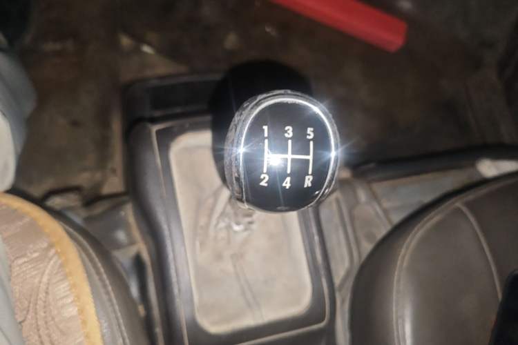 Used Wuling Rongguang 2012 1.5L Extended Basic Version Gear Lever