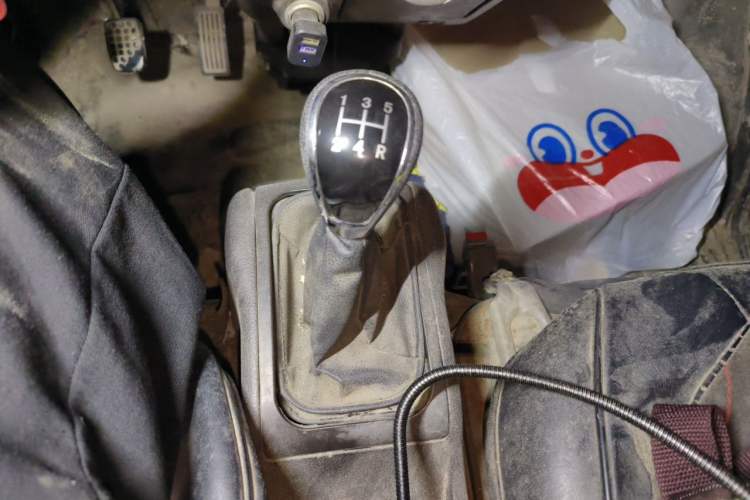 Used Wuling Rongguang 2012 1.5L Extended Basic Version Gear Lever