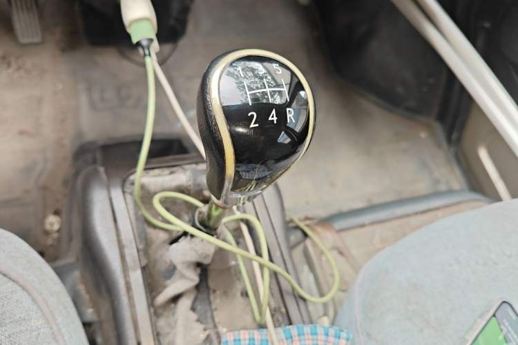 Used Wuling Rongguang 2012 1.5L Extended Basic Version Gear Lever