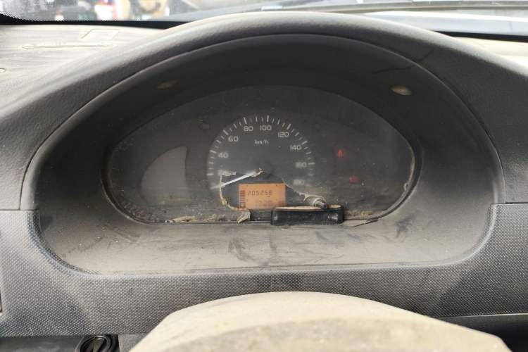 Used Wuling Rongguang 2012 1.5L Extended Basic Version Instrument Cluster