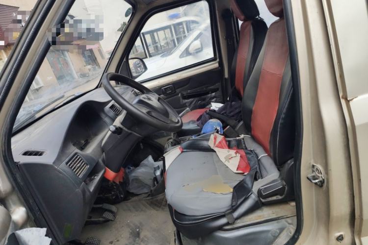 Used Wuling Rongguang 2012 1.5L Extended Basic Version Left Front Seat