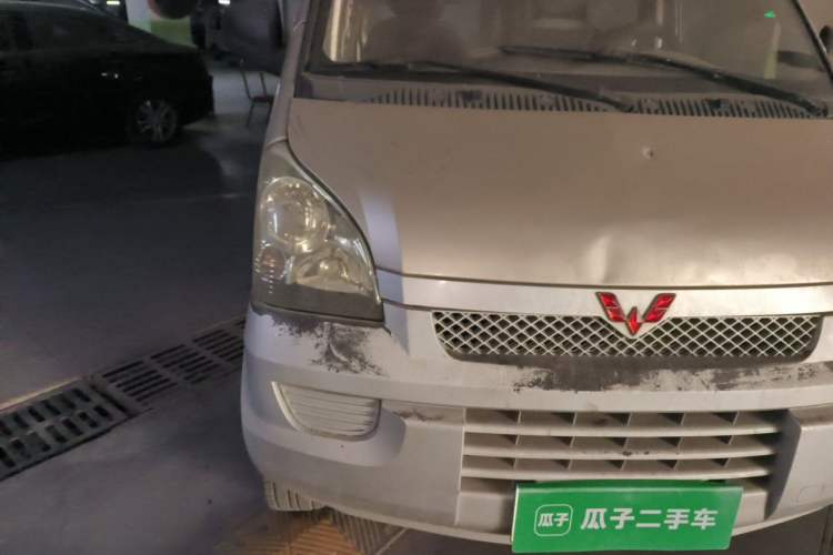 Used Wuling Rongguang 2012 1.5L Extended Basic Version Right Front Headlight