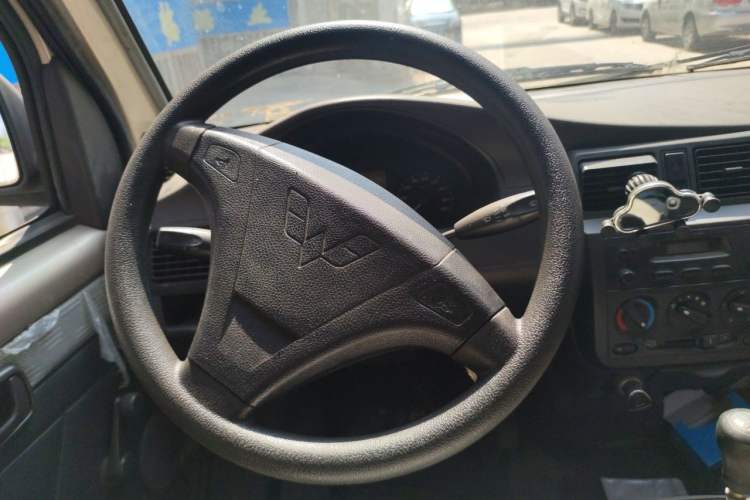 Used Wuling Rongguang 2012 1.5L Extended Basic Version Steering Wheel