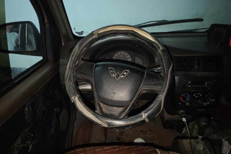 Used Wuling Rongguang 2012 1.5L Extended Basic Version Steering Wheel
