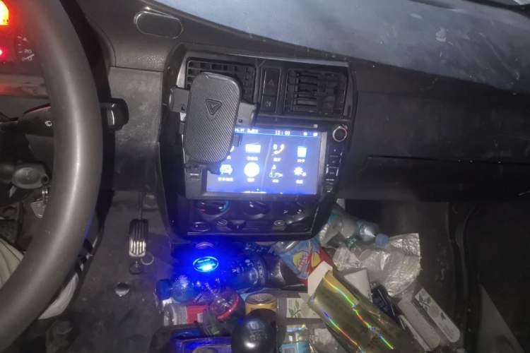 Used Wuling Rongguang 2012 1.2L Extended Basic Version LJY Audio And AC Panel