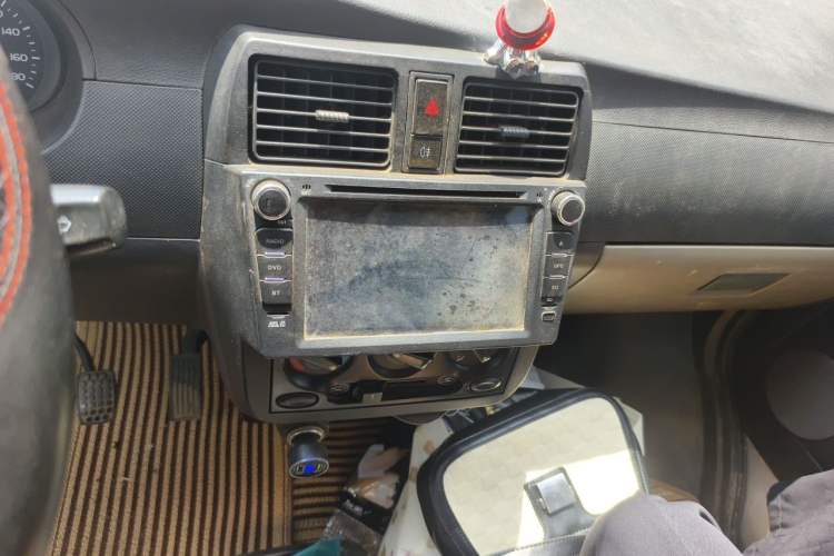 Used Wuling Rongguang 2012 1.5L Extended Basic Version Audio And AC Panel