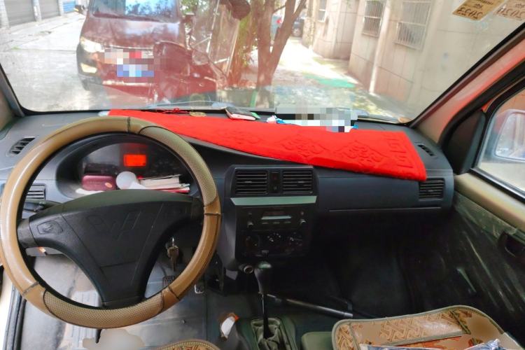Used Wuling Rongguang 2012 1.2L Extended Basic Version LJY Center Console