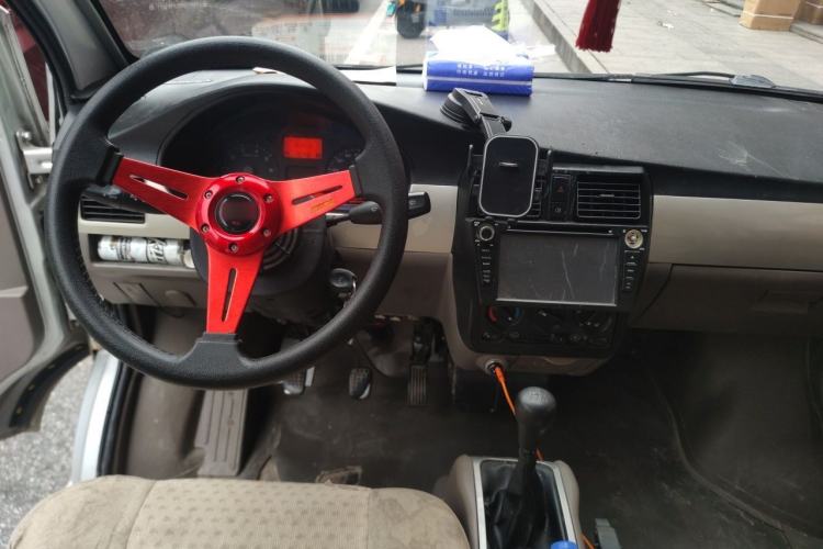 Used Wuling Rongguang 2012 1.5L Extended Standard Version Center Console
