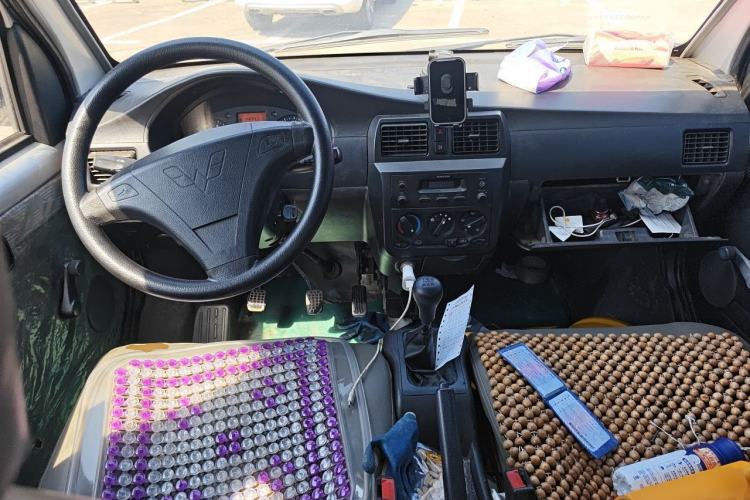 Used Wuling Rongguang 2012 1.2L Extended Basic Version LJY Center Console