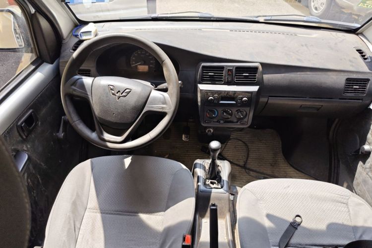 Used Wuling Rongguang 2012 1.2L Extended Basic Version LJY Center Console