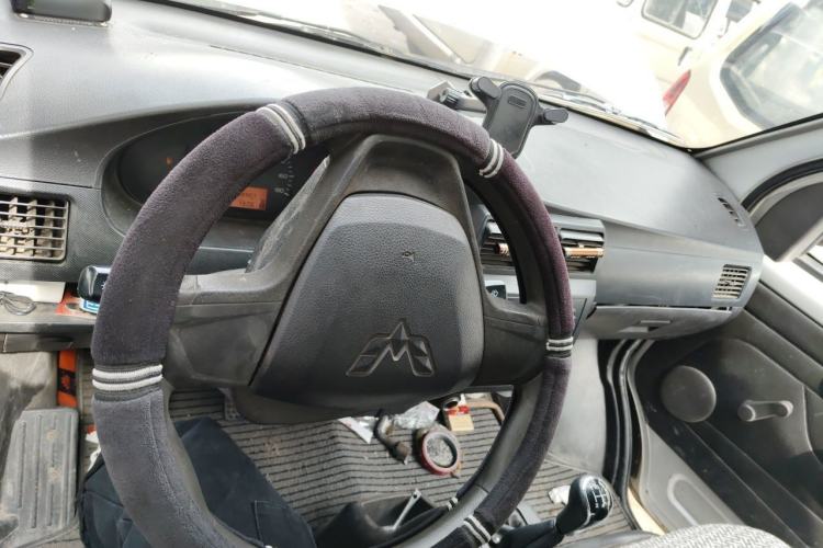 Used Wuling Rongguang 2012 1.2L Extended Basic Version LJY Center Console