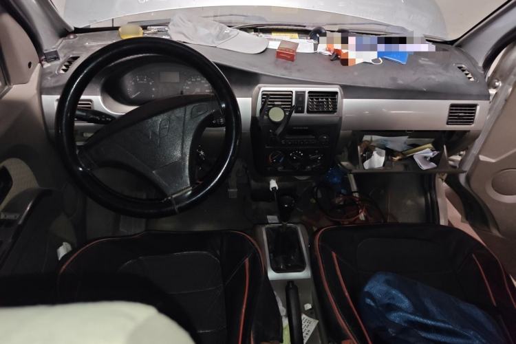 Used Wuling Rongguang 2012 1.5L Extended Standard Version Center Console