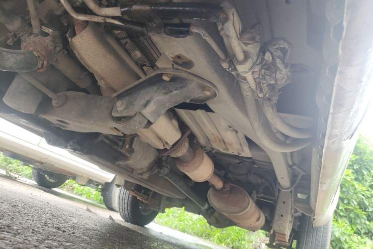 Used Wuling Rongguang 2012 1.2L Extended Basic Version LJY Chassis Front Left