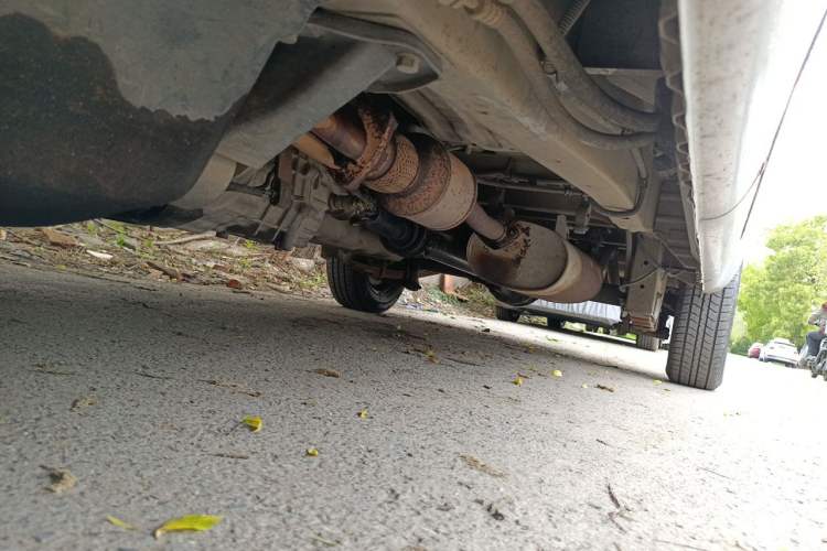 Used Wuling Rongguang 2012 1.5L Extended Standard Version Chassis Front Left