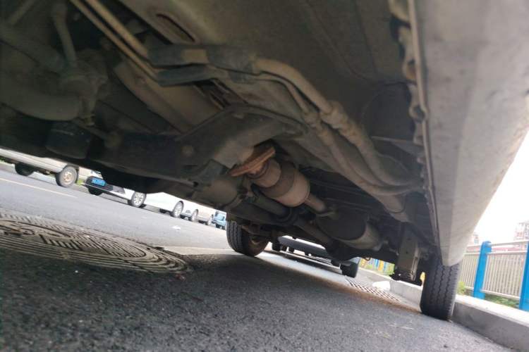 Used Wuling Rongguang 2012 1.2L Extended Standard Version LJY Chassis Front Left