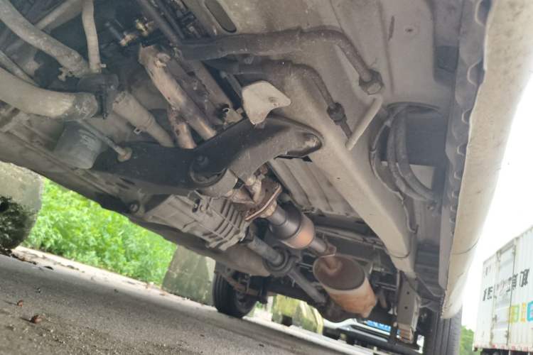 Used Wuling Rongguang 2012 1.2L Extended Basic Version LJY Chassis Front Left