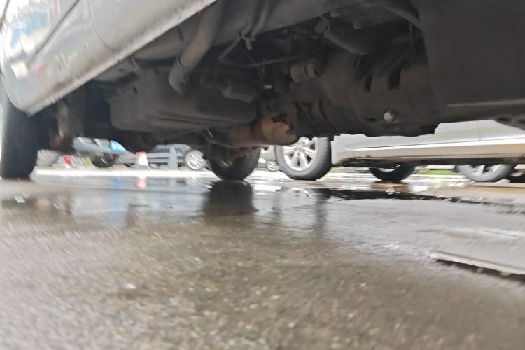 Used Wuling Rongguang 2012 1.5L Extended Standard Version Chassis Front Right