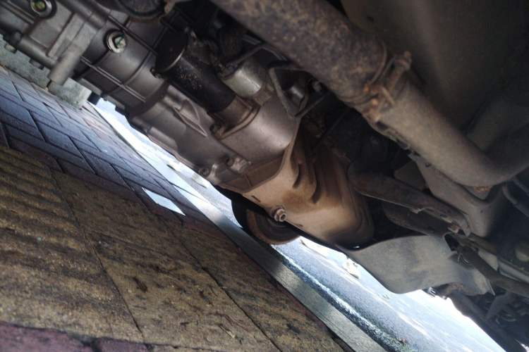 Used Wuling Rongguang 2012 1.5L Extended Basic Version Chassis Front Right