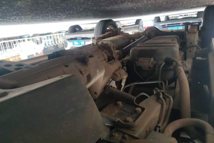 Used Wuling Rongguang 2012 1.5L Extended Standard Version Chassis Front Right