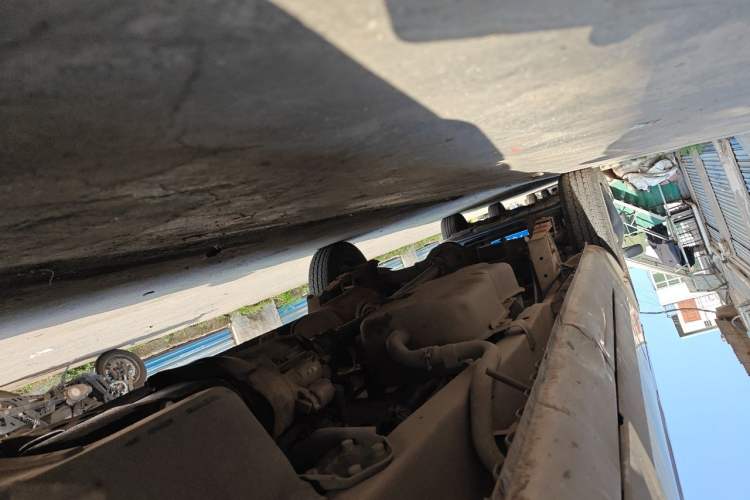 Used Wuling Rongguang 2012 1.2L Extended Basic Version LJY Chassis Front Right