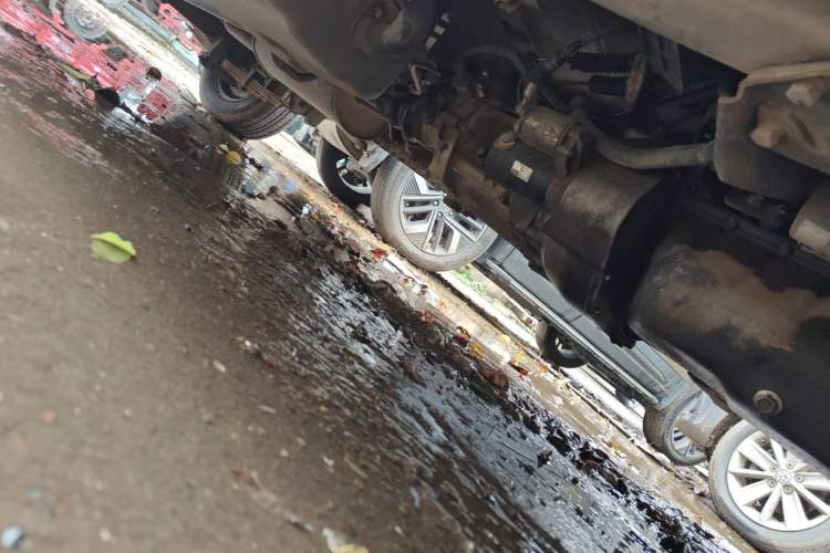 Used Wuling Rongguang 2012 1.5L Extended Basic Version Chassis Front Right