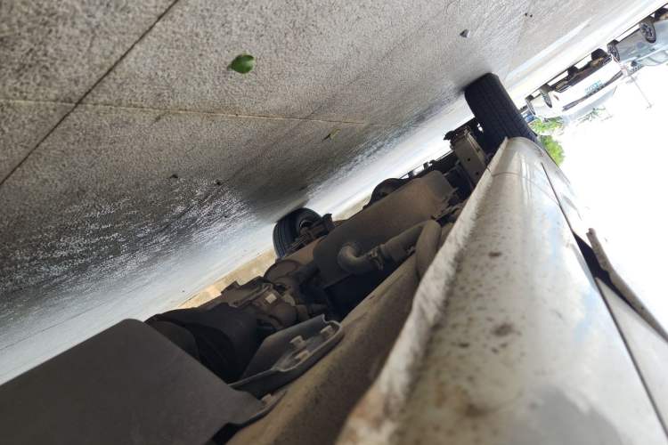 Used Wuling Rongguang 2012 1.2L Extended Basic Version LJY Chassis Front Right