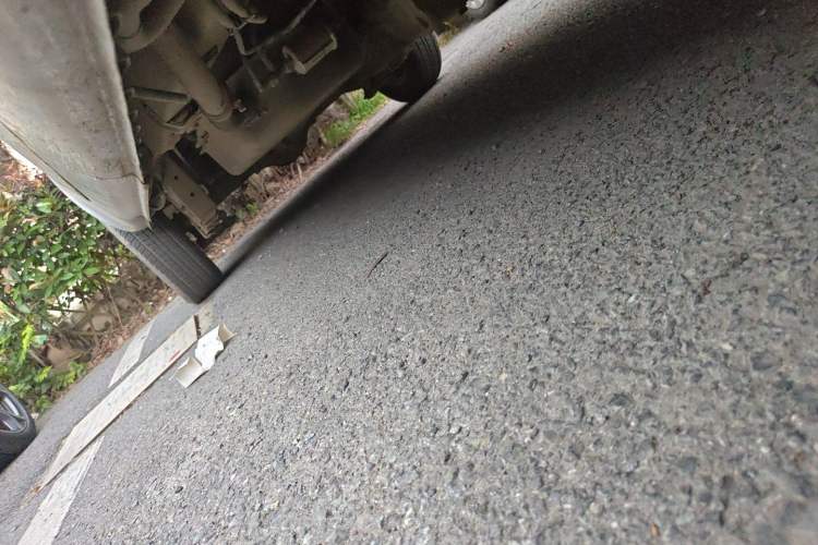 Used Wuling Rongguang 2012 1.5L Extended Basic Version Chassis Front Right