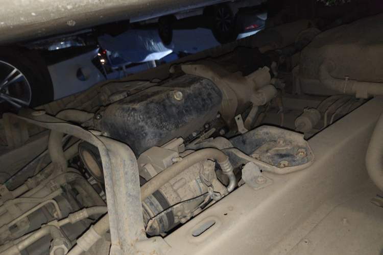 Used Wuling Rongguang 2012 1.2L Extended Basic Version LJY Chassis Front Right