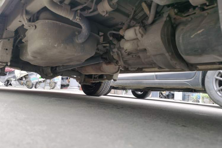 Used Wuling Rongguang 2012 1.2L Extended Basic Version LJY Chassis Front Right