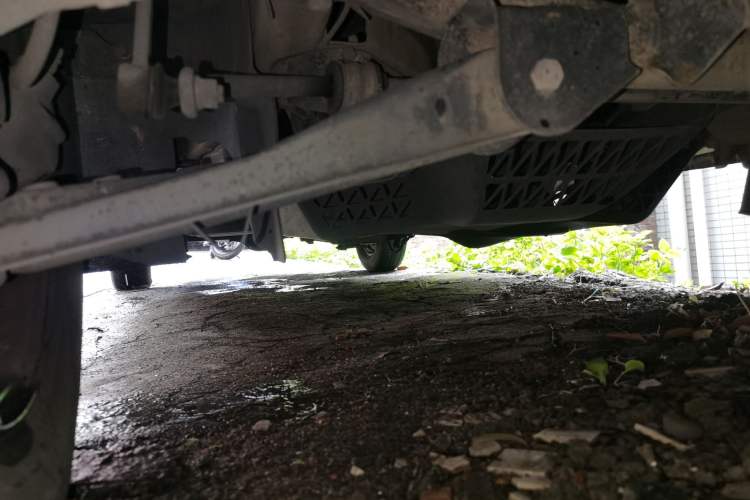 Used Wuling Rongguang 2012 1.5L Extended Standard Version Chassis Front Right