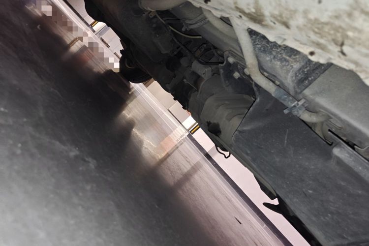 Used Wuling Rongguang 2012 1.5L Extended Standard Version Chassis Front Right
