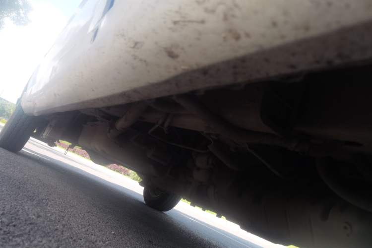 Used Wuling Rongguang 2012 1.5L Extended Basic Version Chassis Front Right