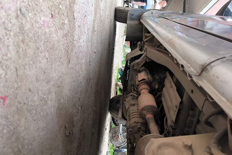 Used Wuling Rongguang 2012 1.2L Extended Basic Version LJY Chassis Rear Left