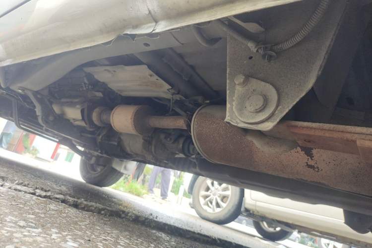 Used Wuling Rongguang 2012 1.2L Extended Basic Version LJY Chassis Rear Left