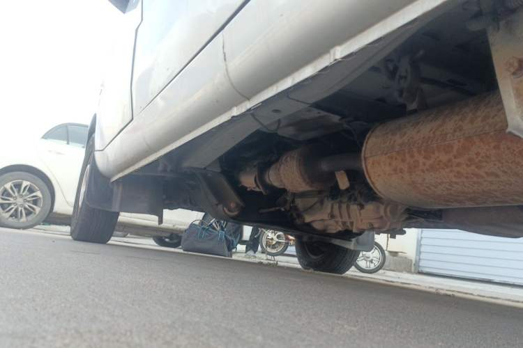 Used Wuling Rongguang 2012 1.5L Extended Basic Version Chassis Rear Left