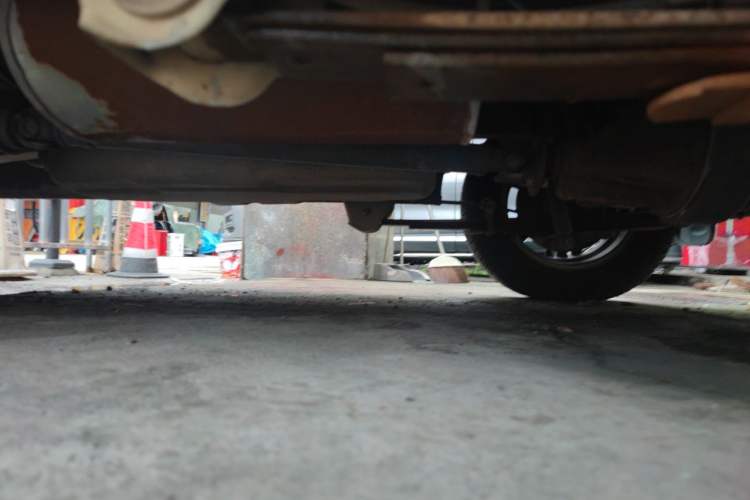Used Wuling Rongguang 2012 1.2L Extended Basic Version LJY Chassis Rear Left