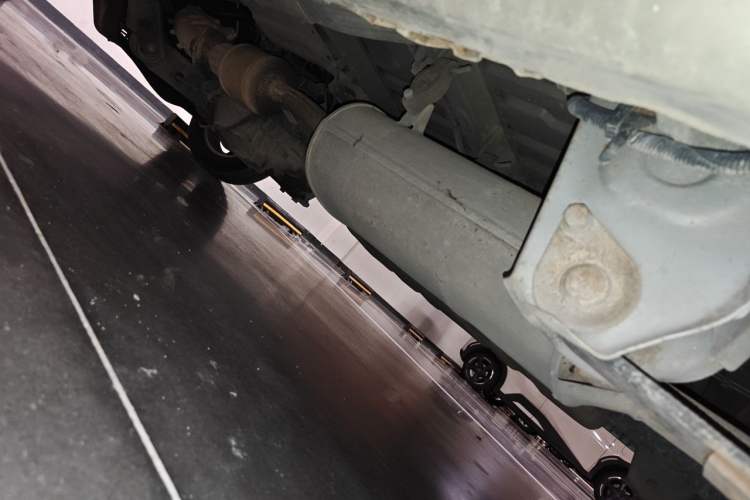Used Wuling Rongguang 2012 1.5L Extended Standard Version Chassis Rear Left