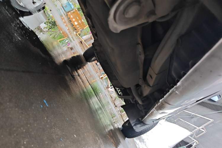Used Wuling Rongguang 2012 1.5L Extended Standard Version Chassis Rear Right