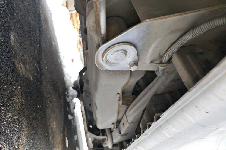 Used Wuling Rongguang 2012 1.2L Extended Basic Version LJY Chassis Rear Right