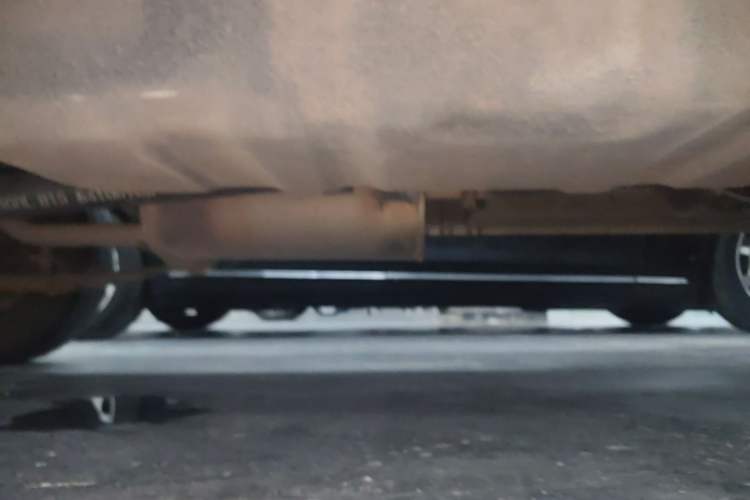 Used Wuling Rongguang 2012 1.5L Extended Basic Version Chassis Rear Right